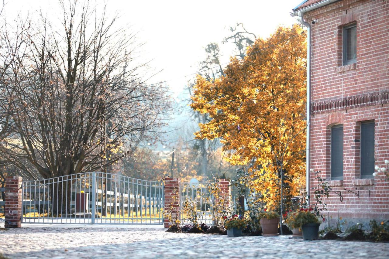 Stajnia Lipnik Apartments Kadyny Exteriér fotografie